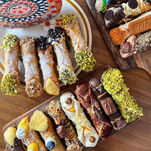 cafes__3034_Cannoli Bar