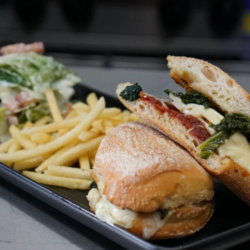 cafes__3124_Con Noi Italian Trattoria