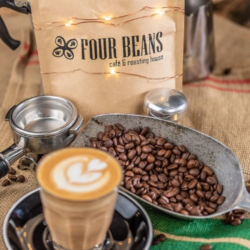 cafes__3070_Four Beans Cafe